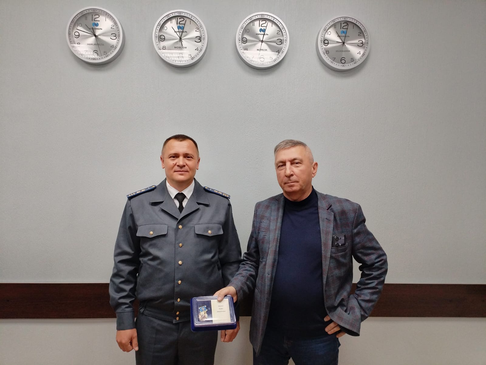 Торжественное вручение ведомственной награды